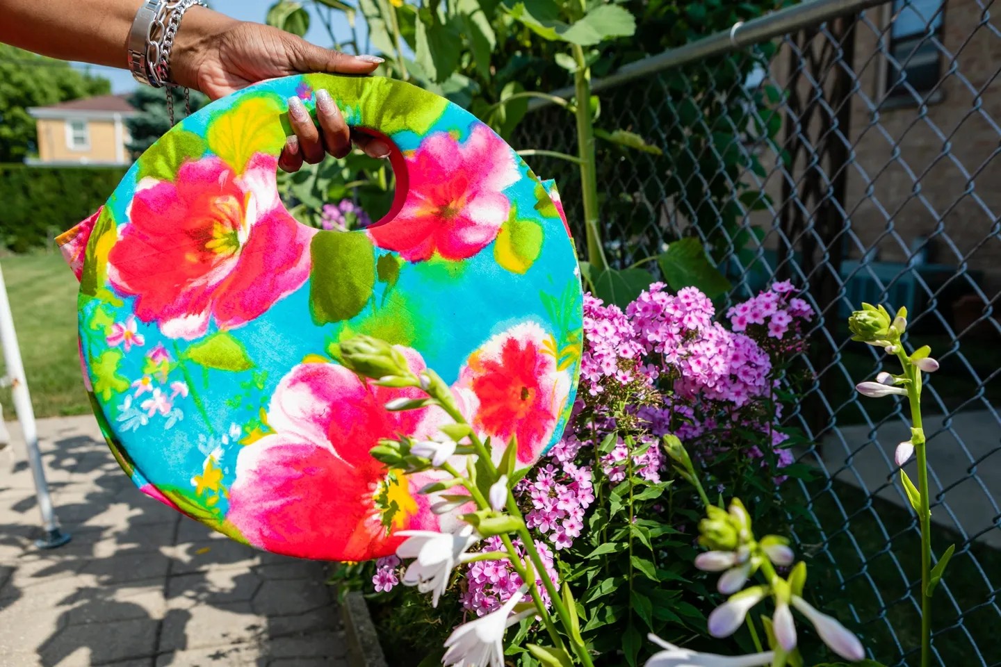 Floral Pink tulip 🌷 Print women Bag. Good size multifunction. Dress up or casual.  Handmade in Haïti